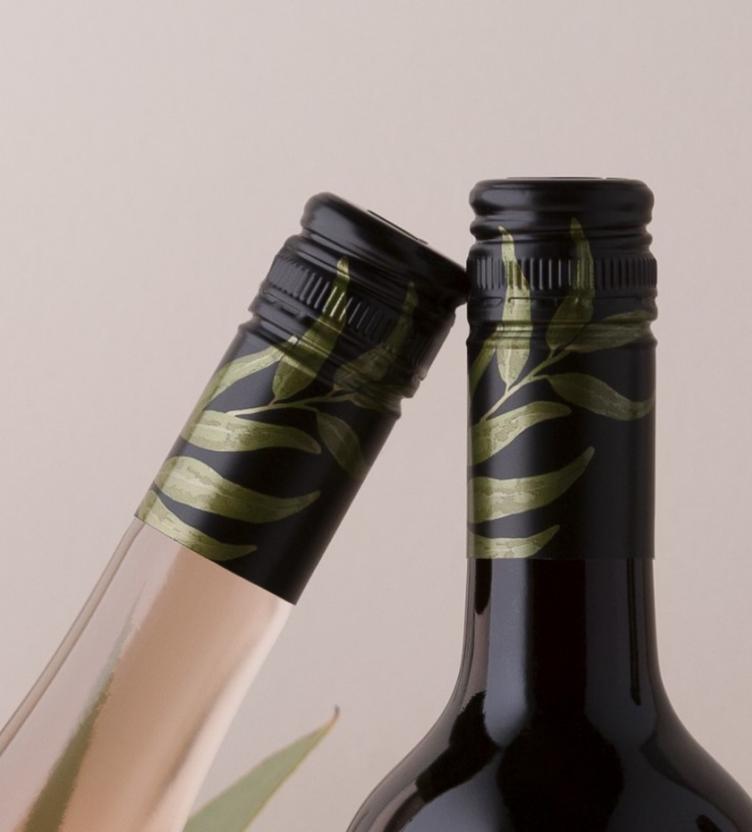 Wine closures with leaf design