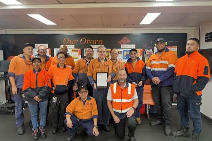 Orora Cans engineer celebrates 45 years in sustainable manufacturing 